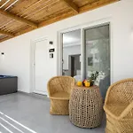 Calma Luxury Studios & Suites