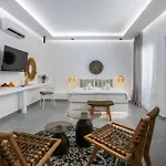 Calma Luxury Studios & Suites