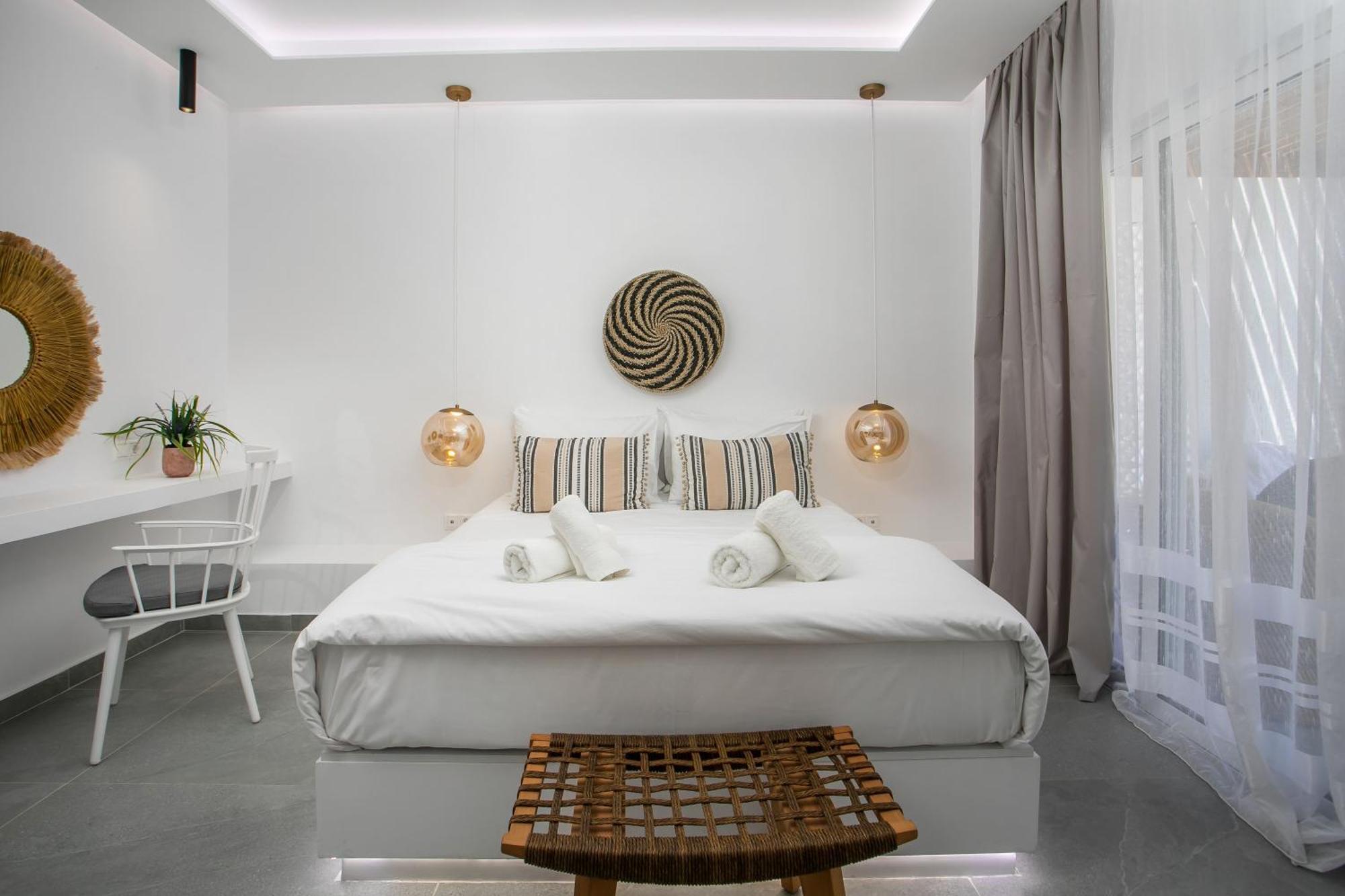 Calma Luxury & Faliraki