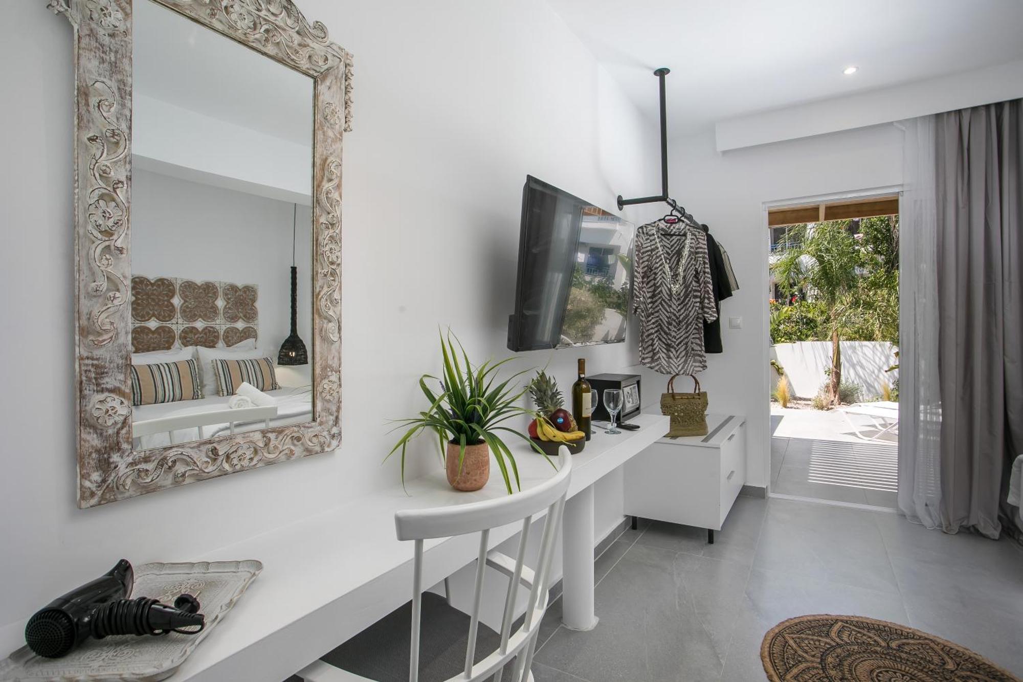 Calma Luxury &